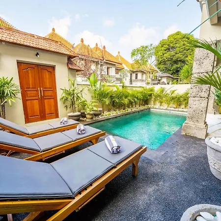 Villa Marie - Kuta - 6 Bedroom 4 Bathroom Villa - Great Location !